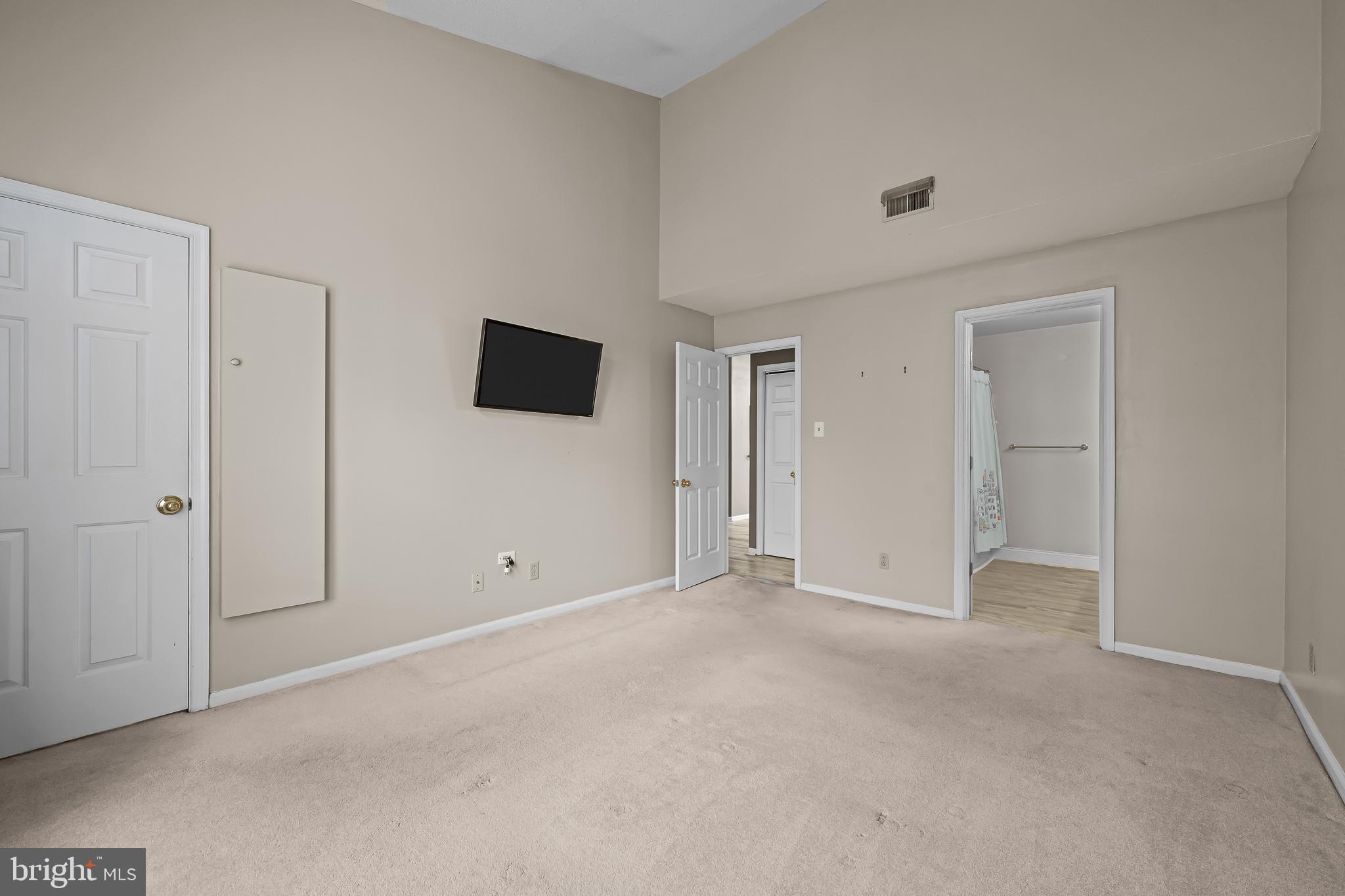 4511 CLAREMONT COURT