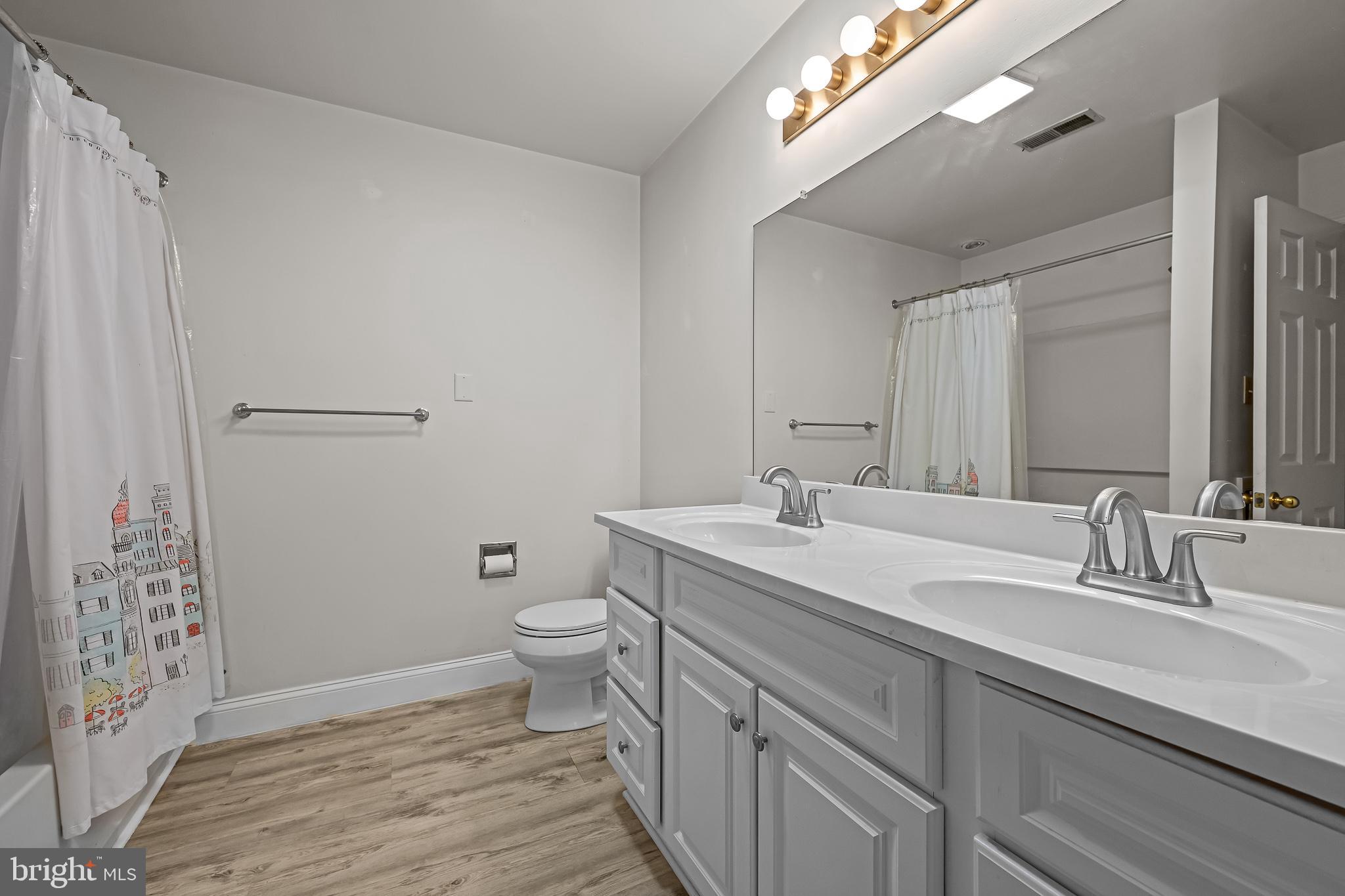 4511 CLAREMONT COURT