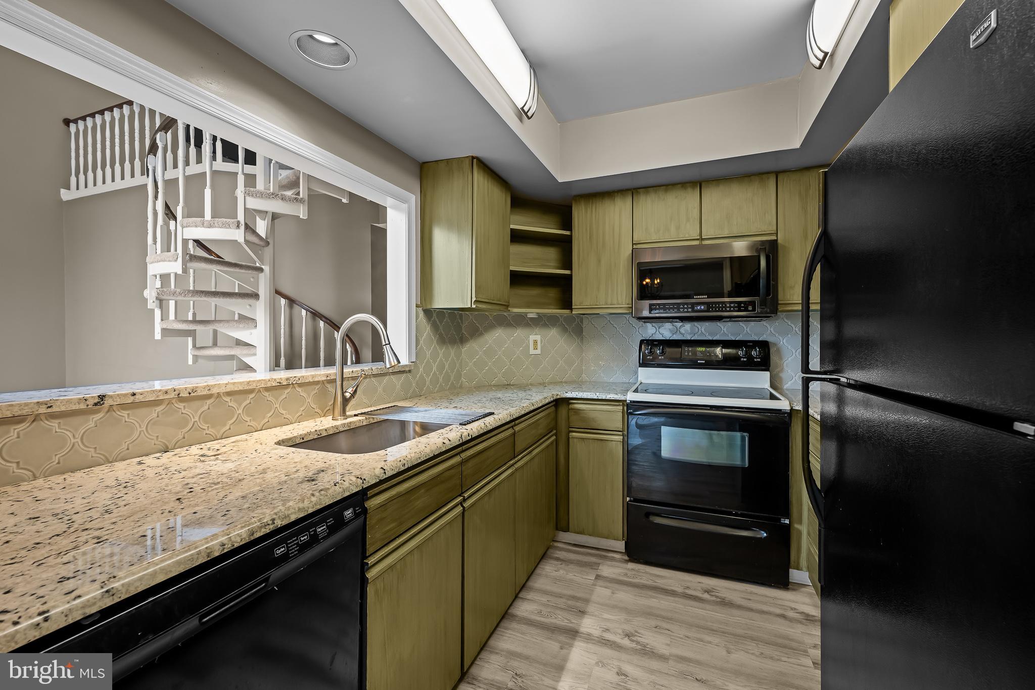 4511 CLAREMONT COURT