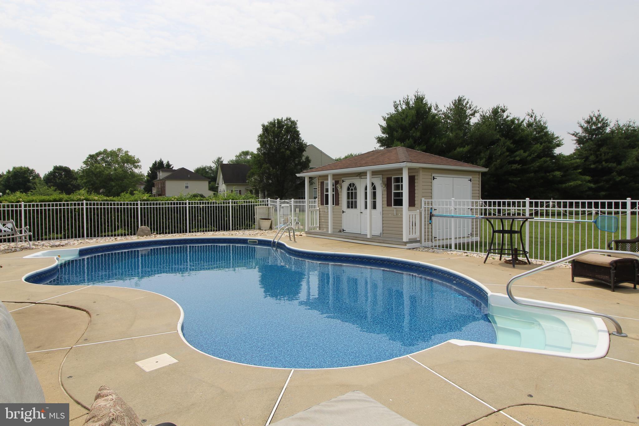 802 CHESAPEAKE COURT