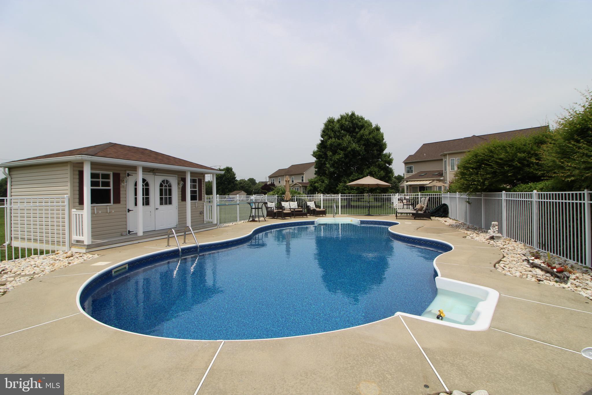 802 CHESAPEAKE COURT