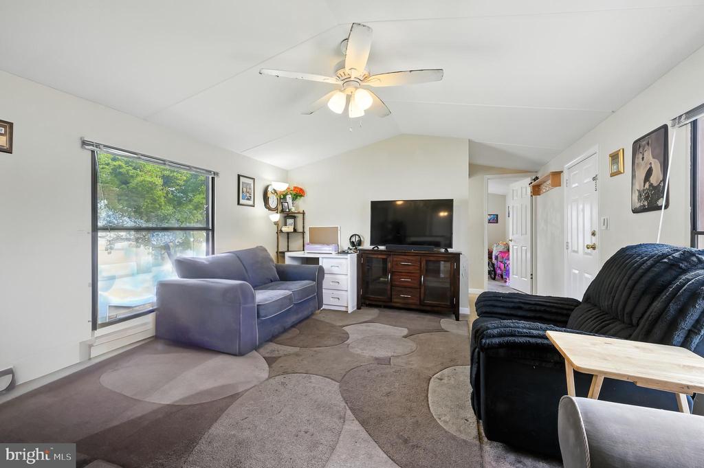 8 GYPSUM DRIVE 168