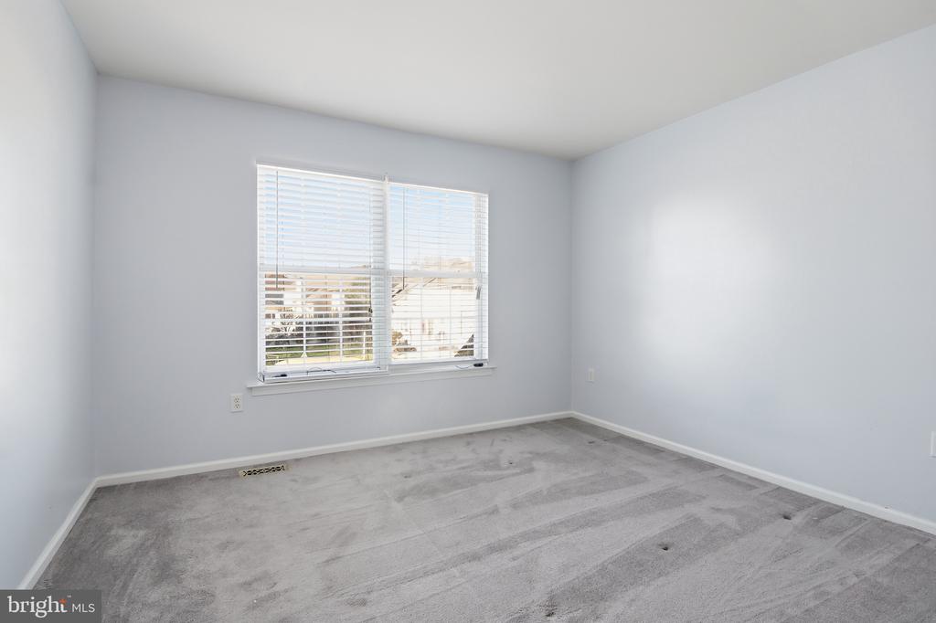 21 E MOYER DRIVE