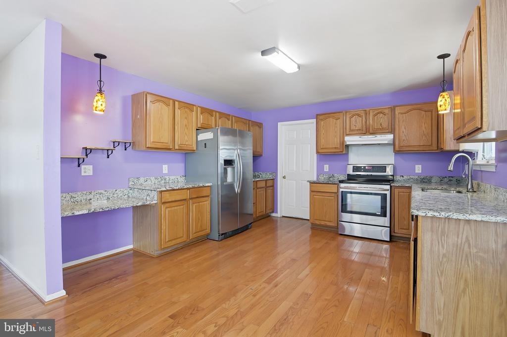 21 E MOYER DRIVE