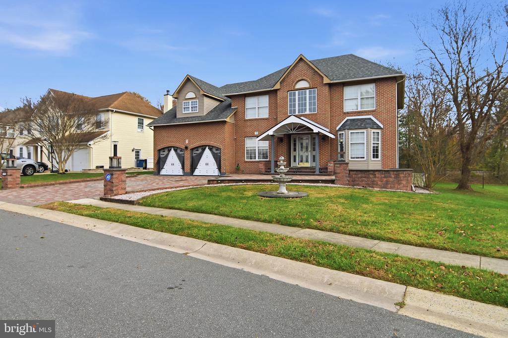 21 E MOYER DRIVE
