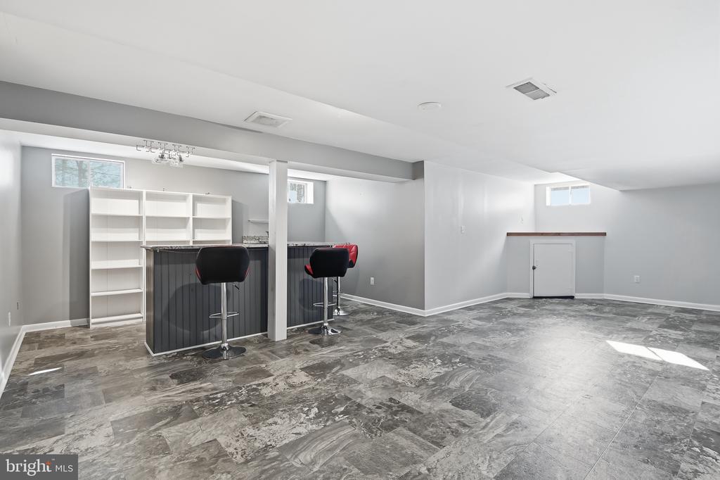 21 E MOYER DRIVE