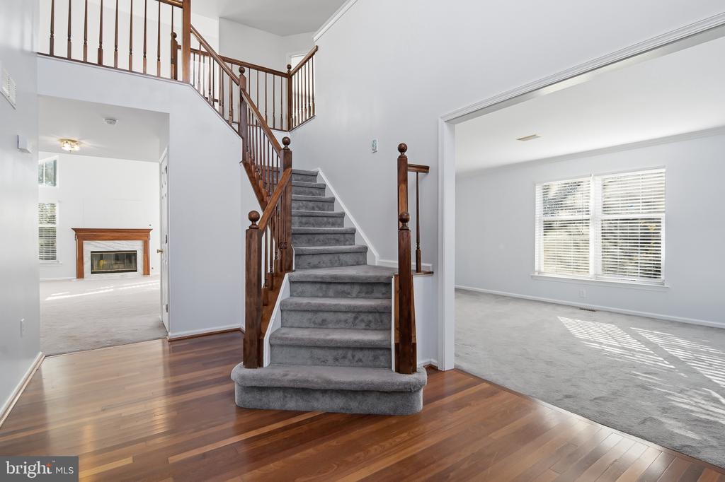 21 E MOYER DRIVE