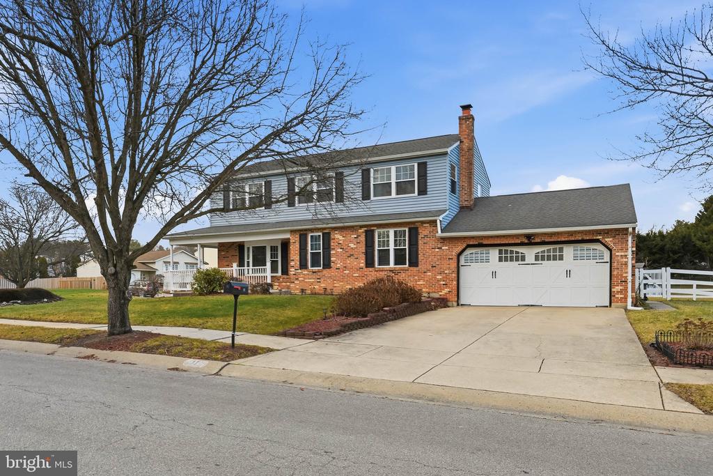 11 ROSSITER CIRCLE