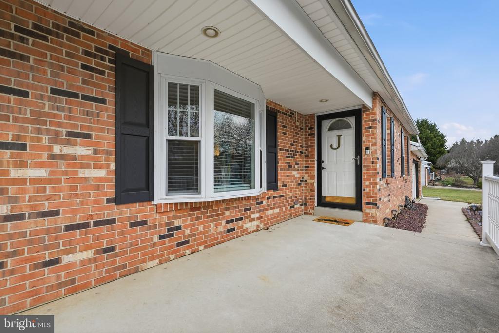 11 ROSSITER CIRCLE