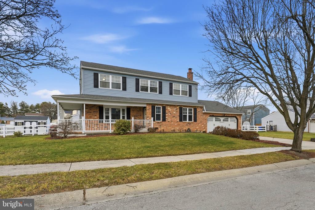 11 ROSSITER CIRCLE