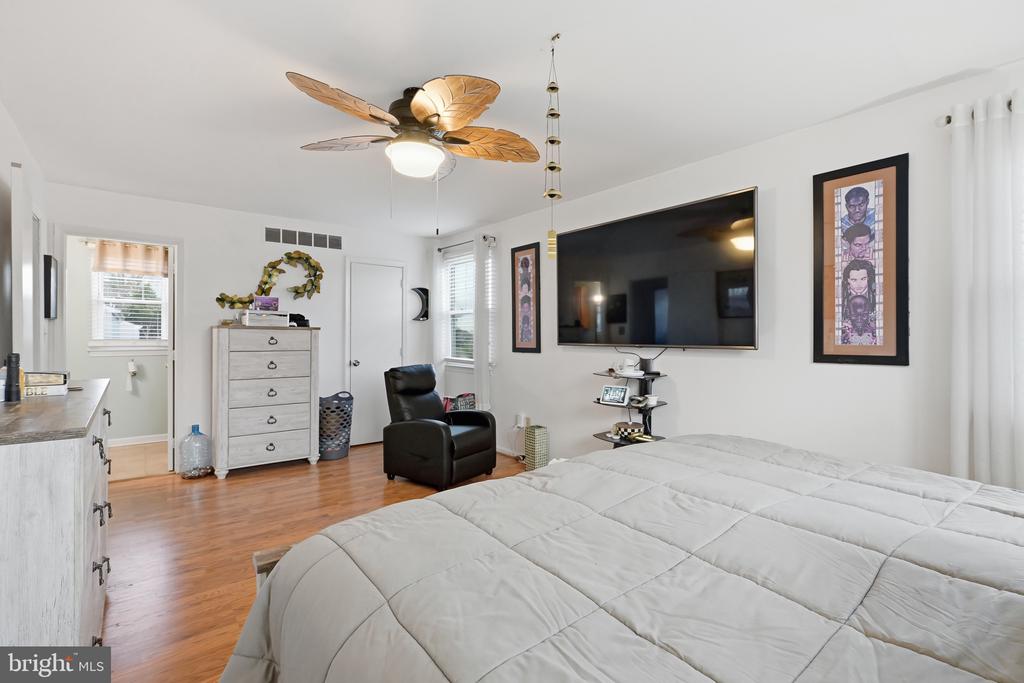 11 ROSSITER CIRCLE