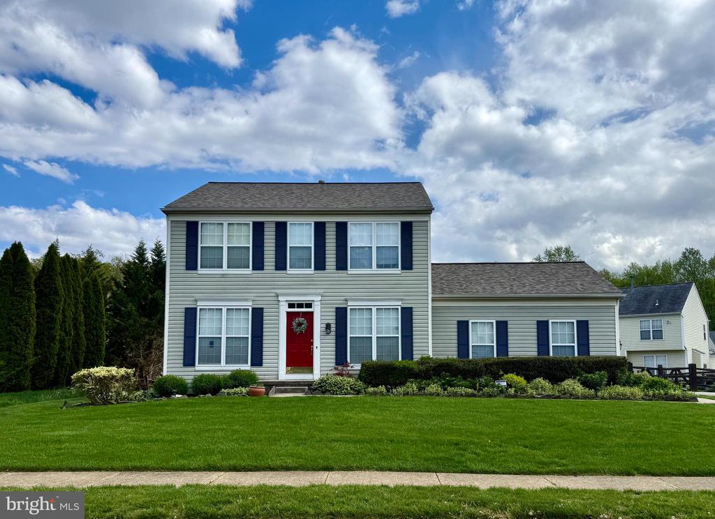 11 BUTTONWOOD COURT