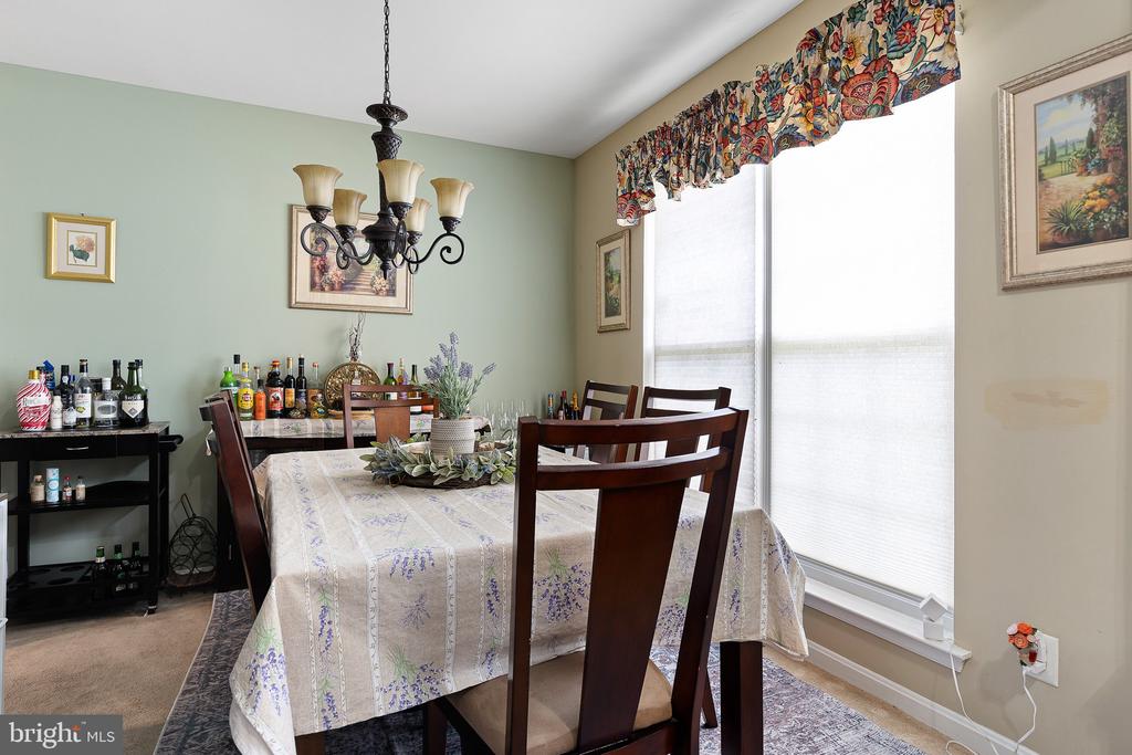 11 BUTTONWOOD COURT