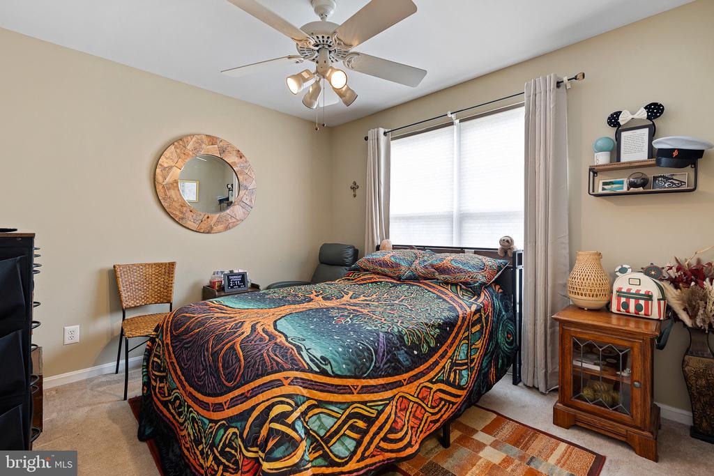 11 BUTTONWOOD COURT