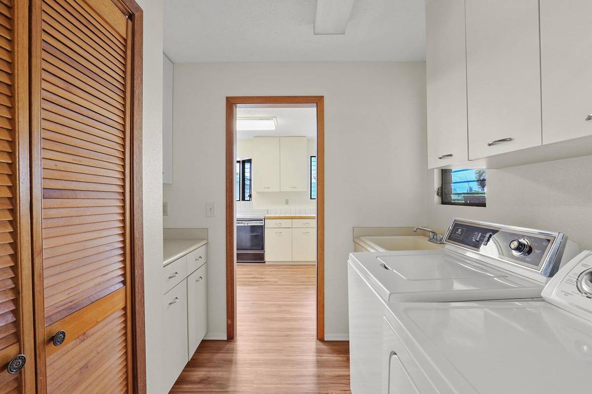 713 KUKUAU ST