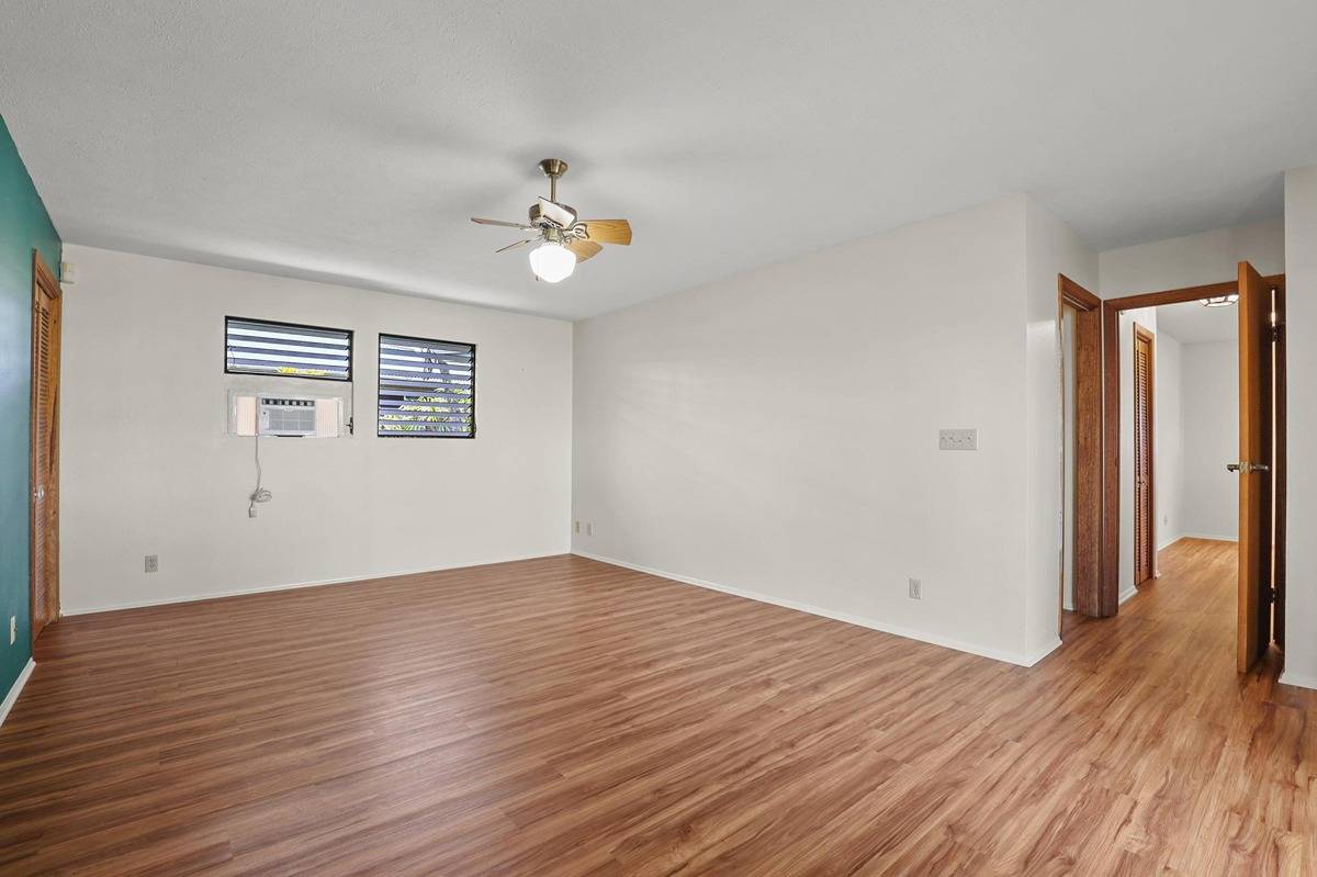 713 KUKUAU ST