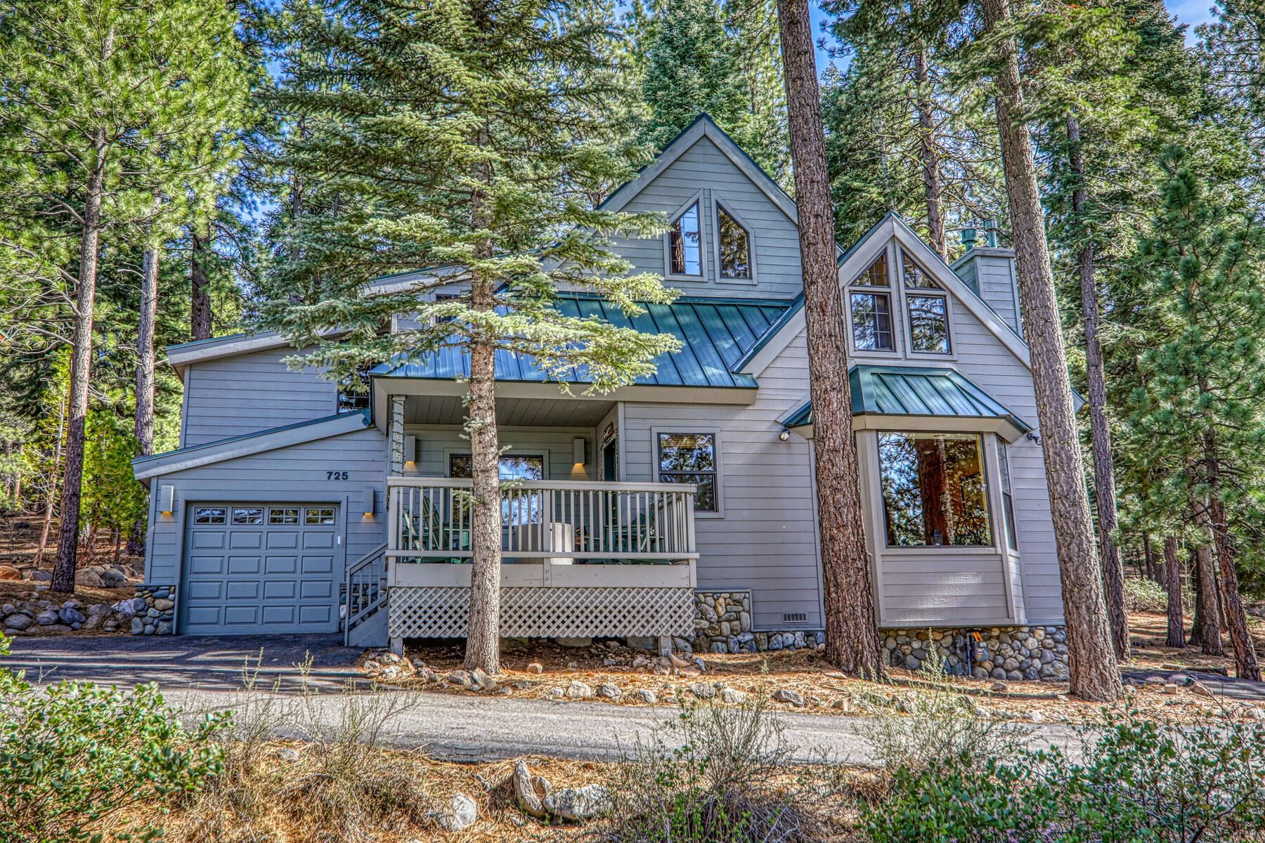 725 Conifer