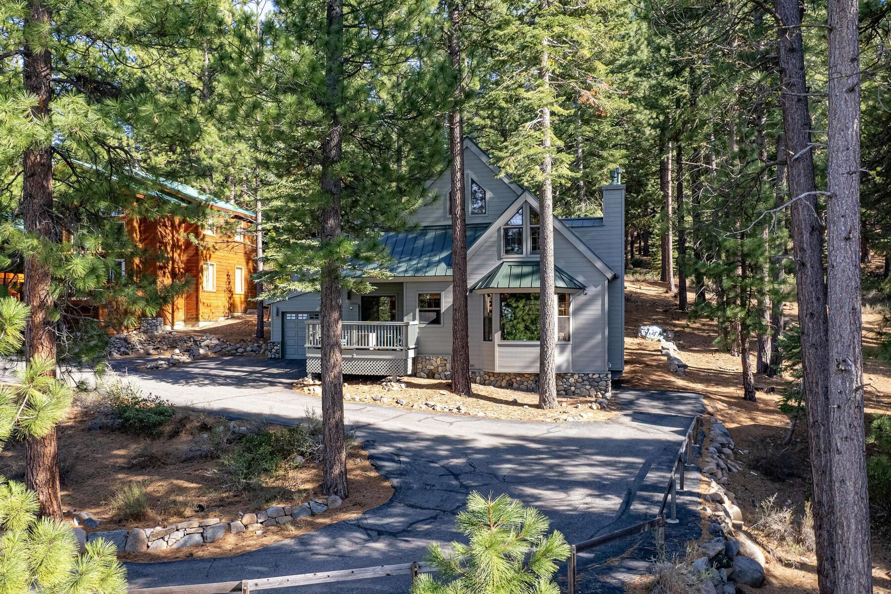 725 Conifer