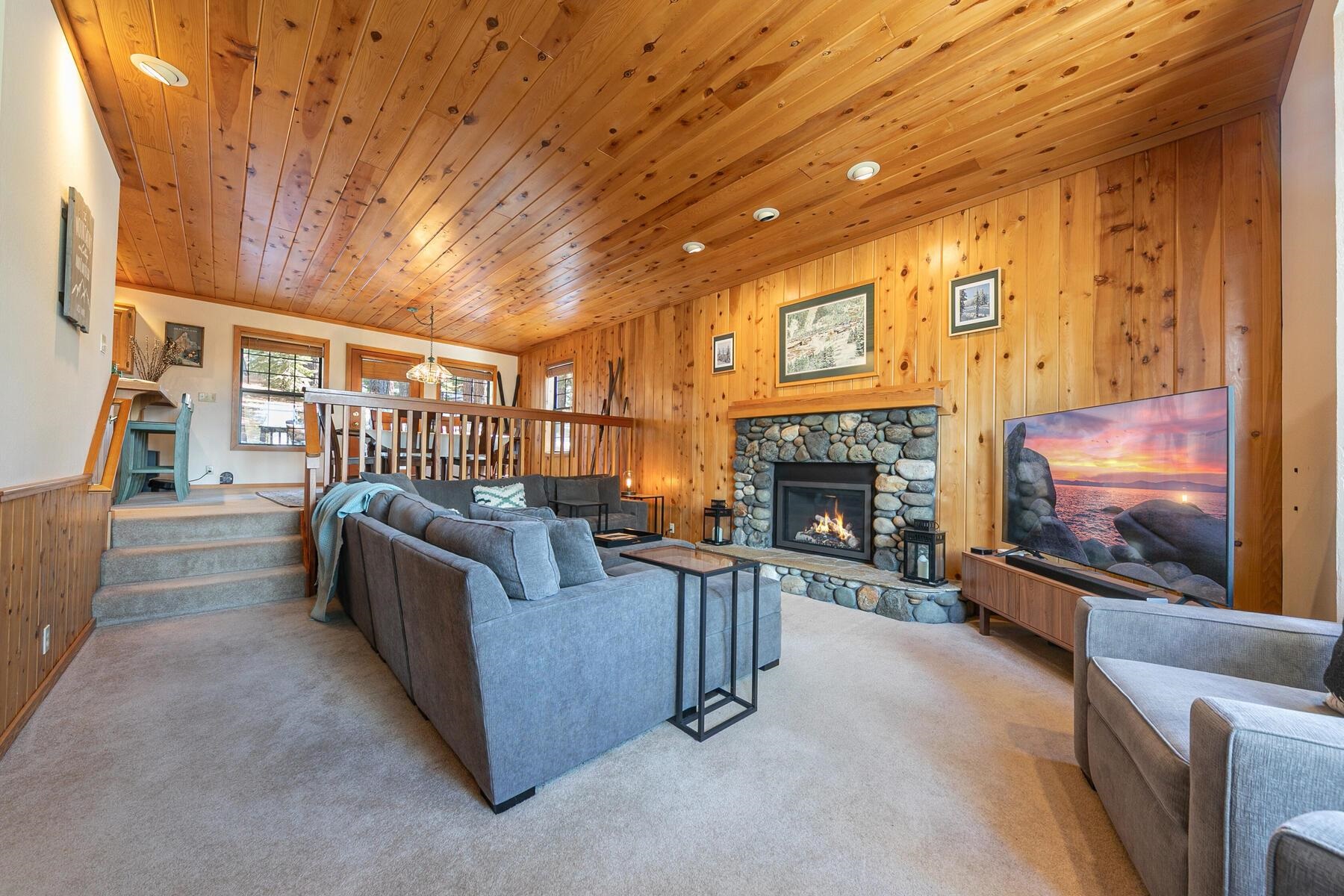725 Conifer