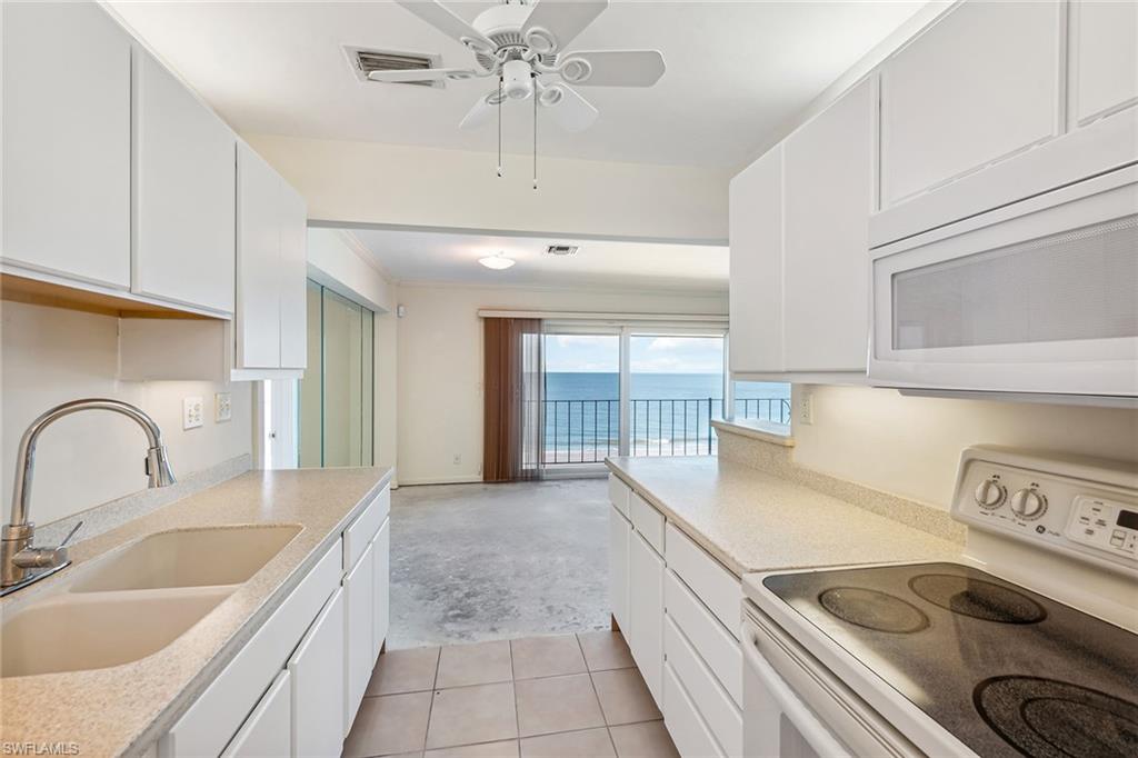 2011 Gulf Shore BLVD N # 66 Unit: 65-66