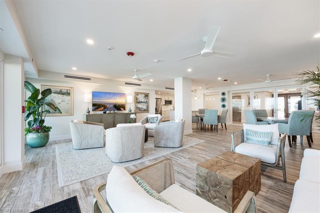 1977 Gulf Shore BLVD N # 305