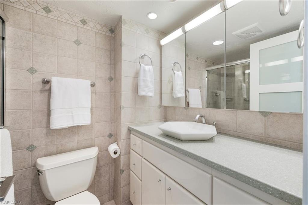 1977 Gulf Shore BLVD N # 305