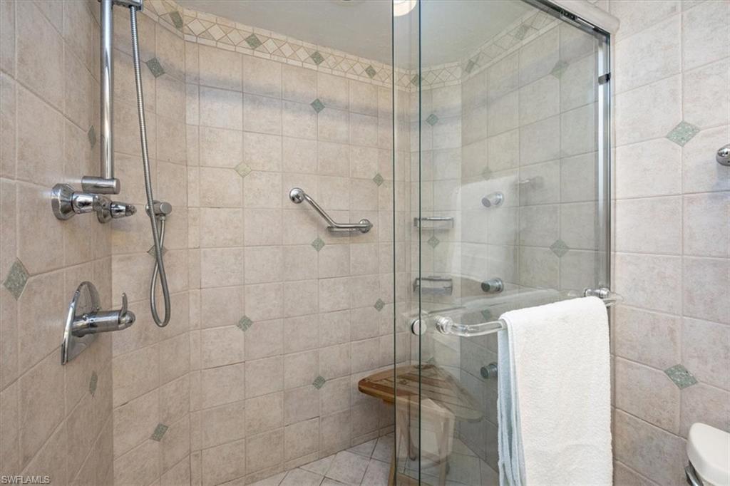 1977 Gulf Shore BLVD N # 305