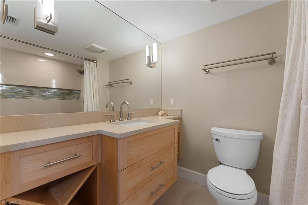 2850 Gulf Shore BLVD N # 304