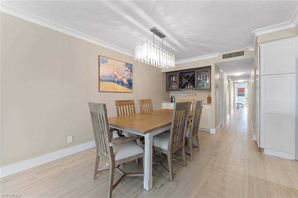 2850 Gulf Shore BLVD N # 304