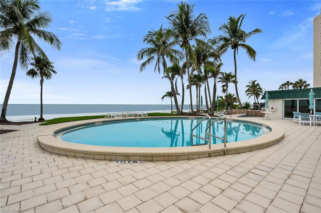 3003 Gulf Shore BLVD N # 403