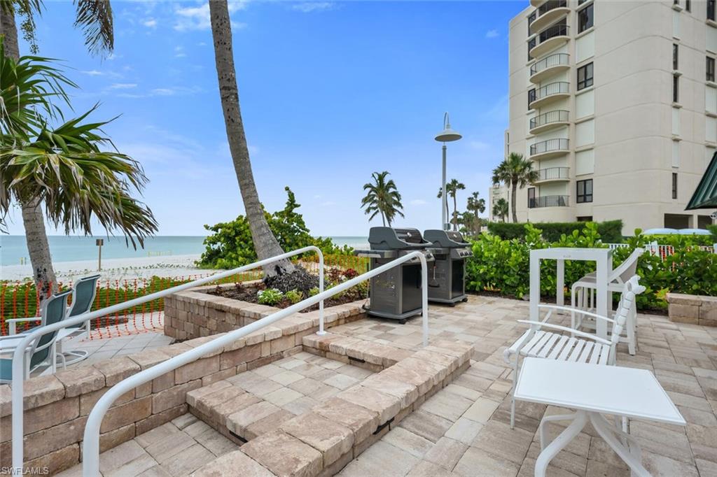 3003 Gulf Shore BLVD N # 403