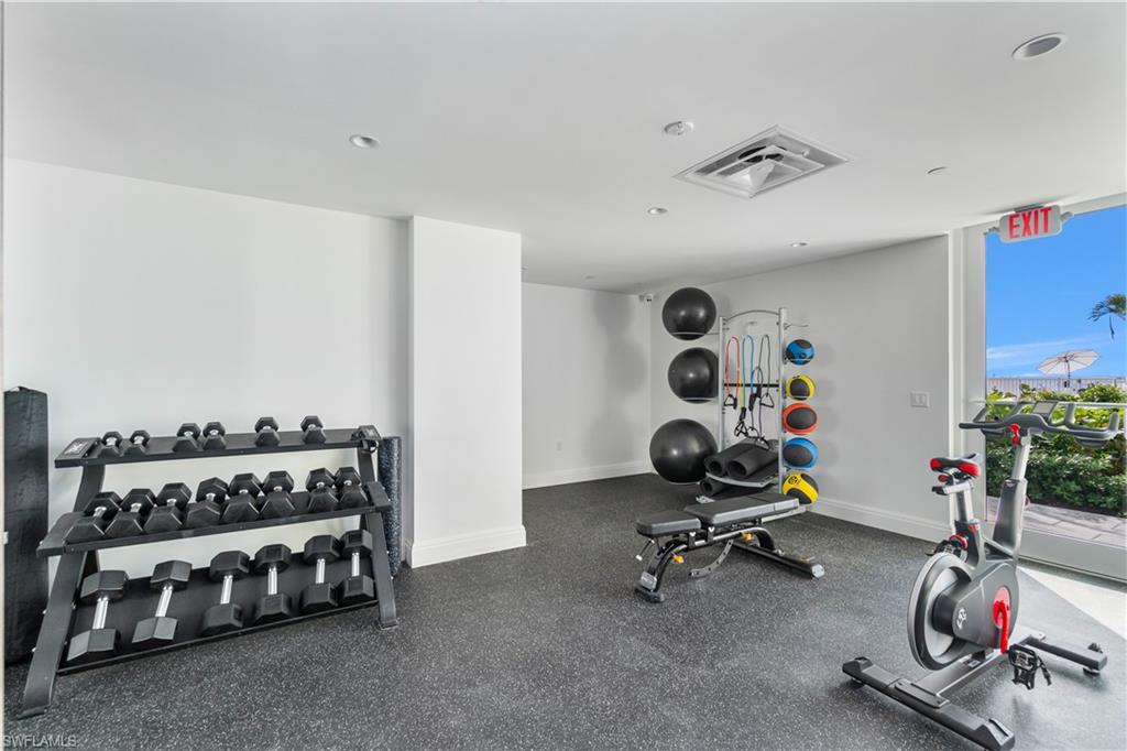 3443 Gulf Shore BLVD N 812