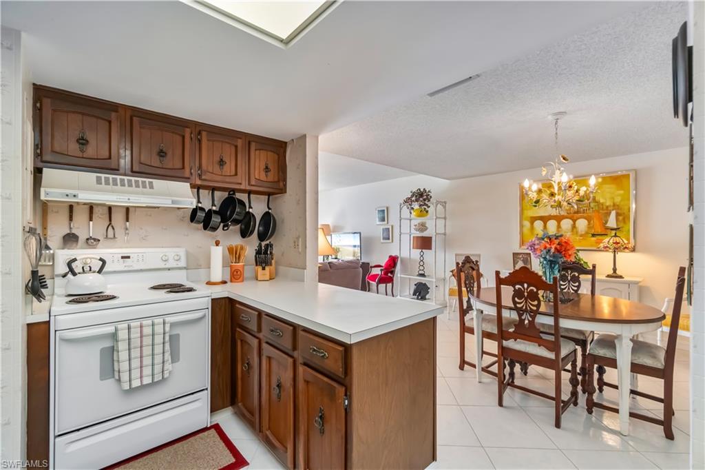 3443 Gulf Shore BLVD N 812