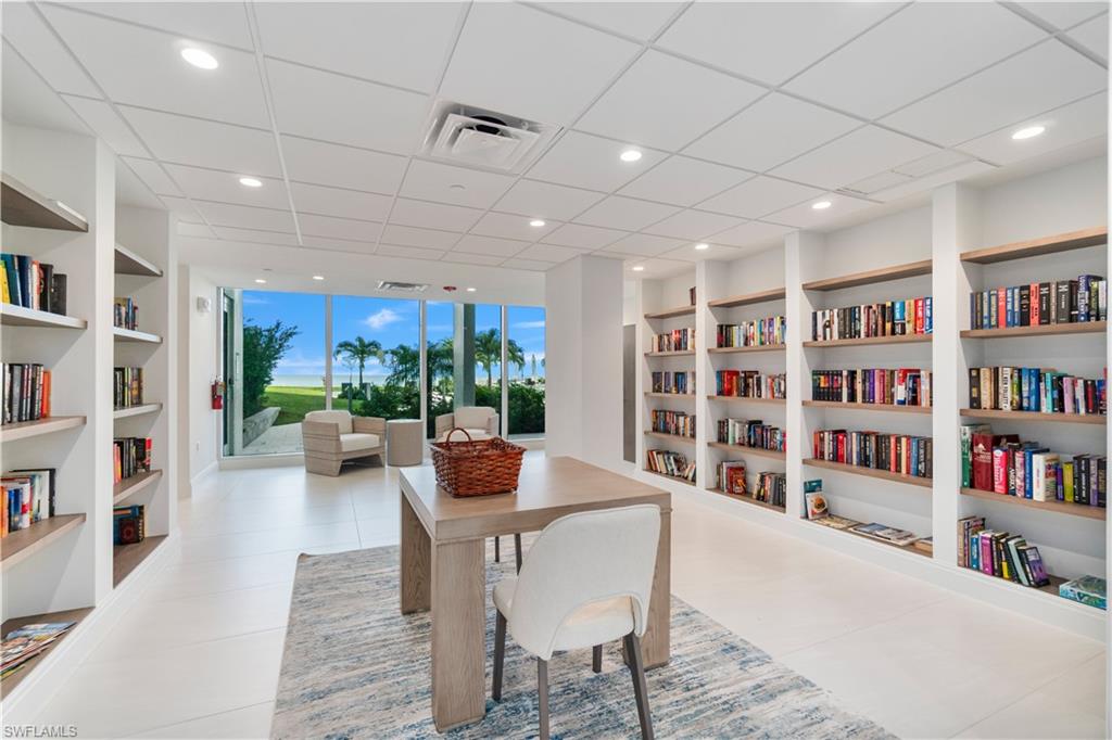 3443 Gulf Shore BLVD N 812