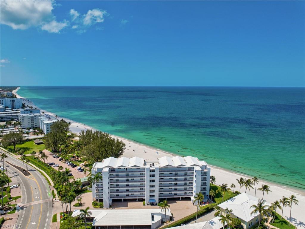 2121 Gulf Shore BLVD N # 203, NAPLES Unit: 203