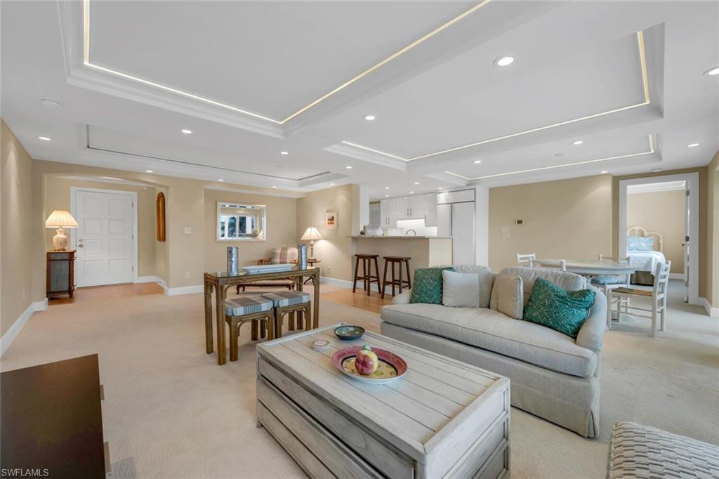 3003 Gulf Shore BLVD N # 404