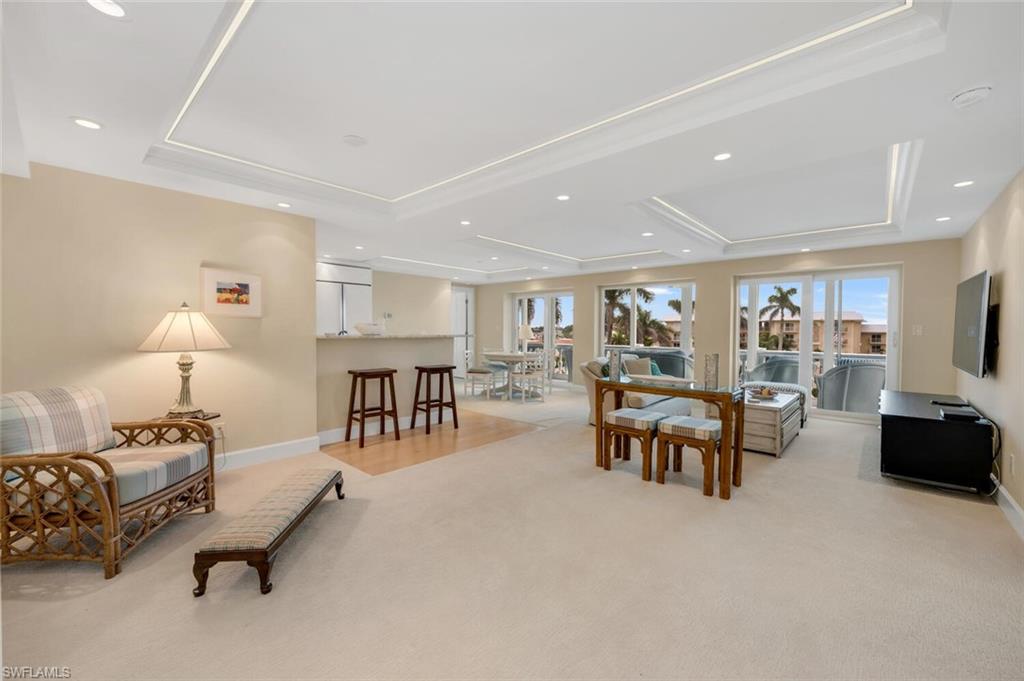 3003 Gulf Shore BLVD N # 404