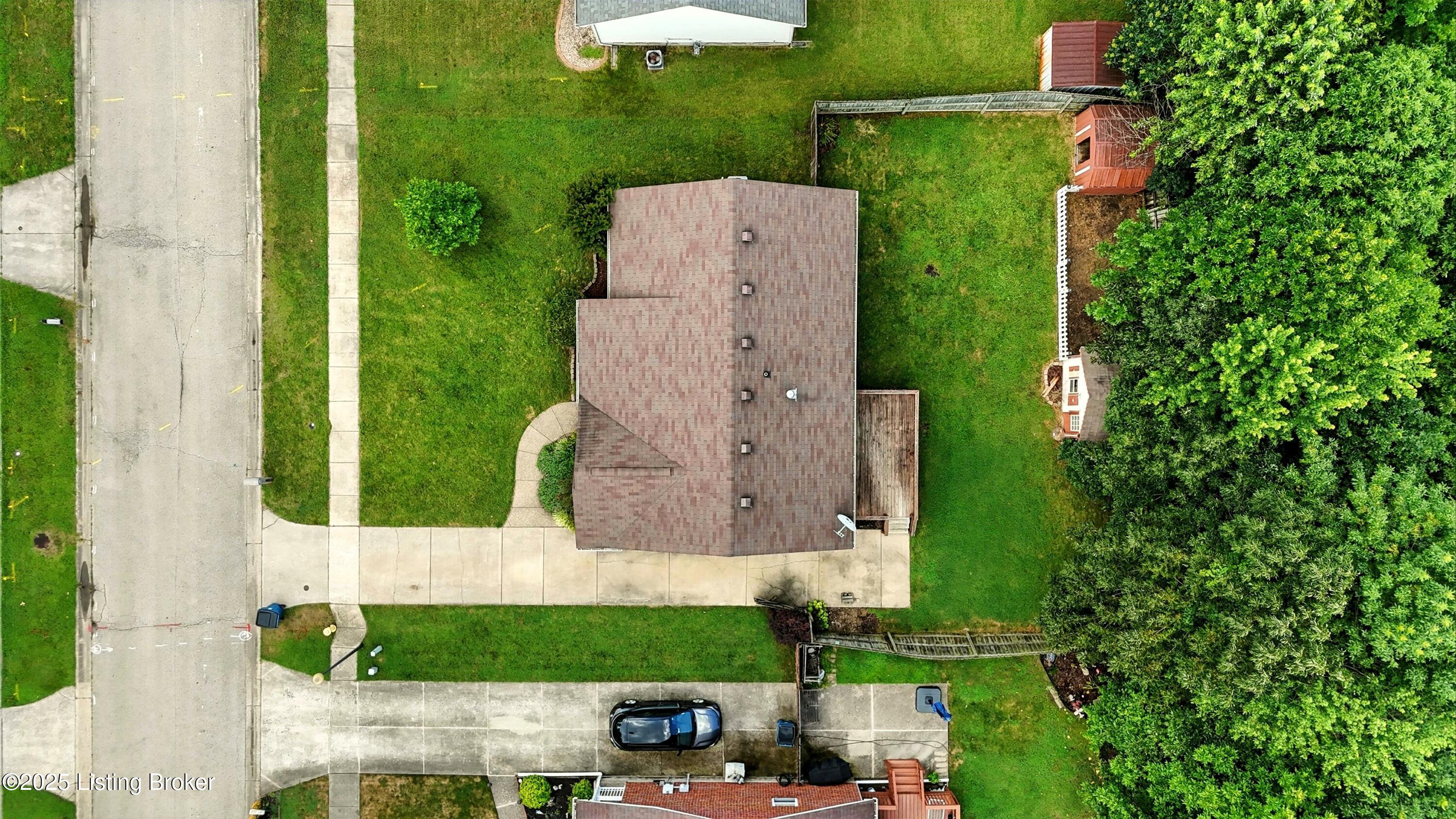 424 River Oaks Dr