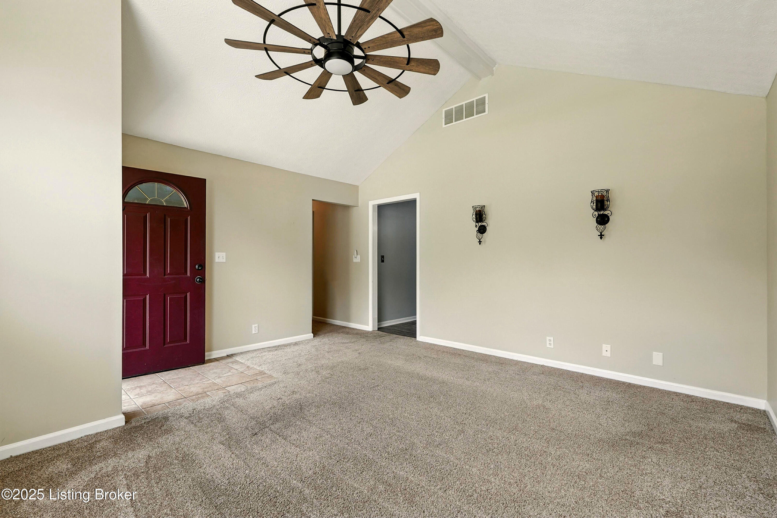 424 River Oaks Dr