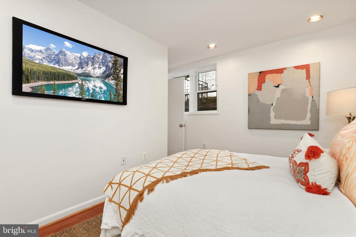 1933 S STREET NW Unit: B