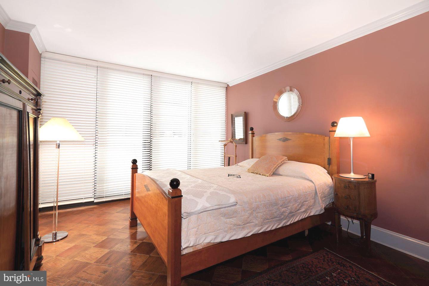 700 NEW HAMPSHIRE AVENUE NW Unit: 817