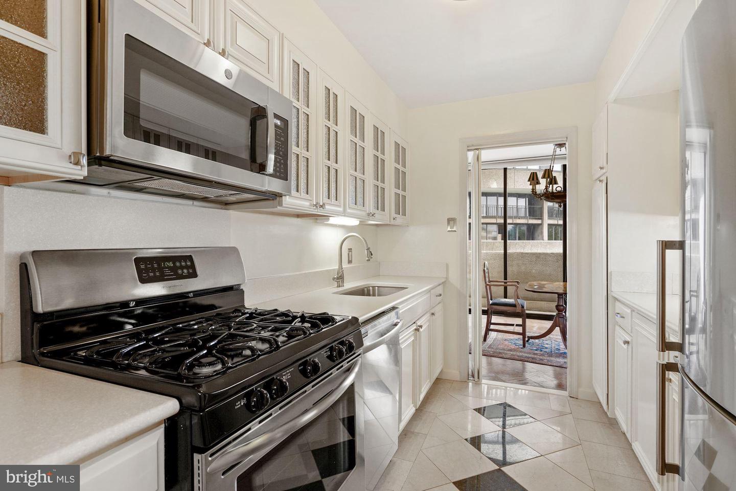 700 NEW HAMPSHIRE AVENUE NW Unit: 817