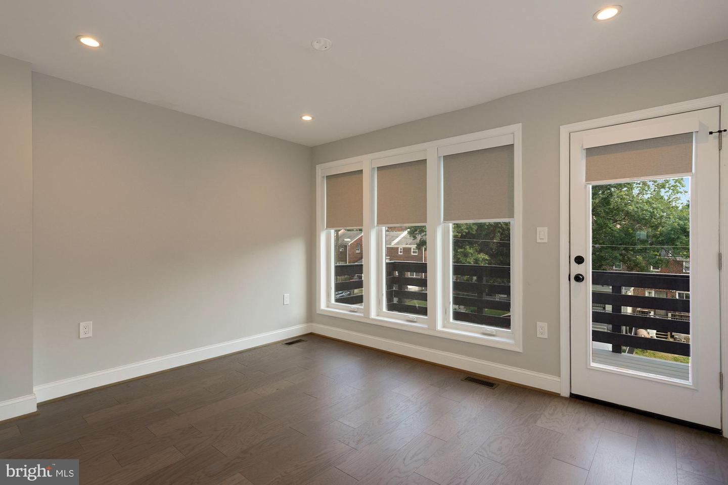 4331 DUBOIS PLACE SE