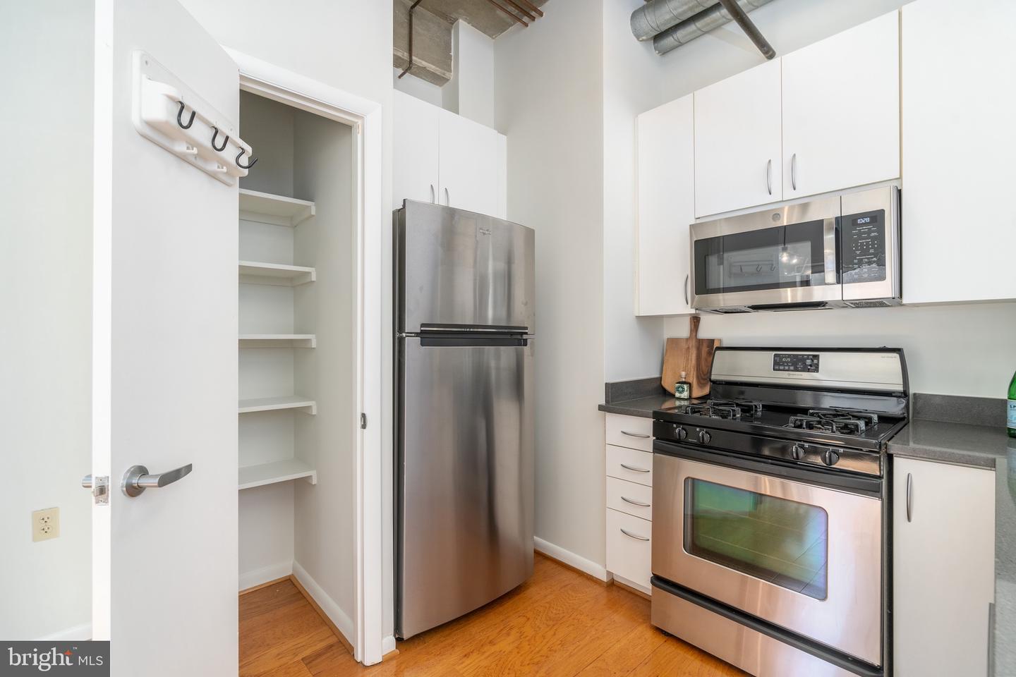 1300 N STREET NW Unit: 305