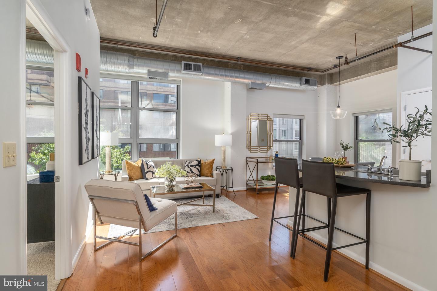 1300 N STREET NW Unit: 305