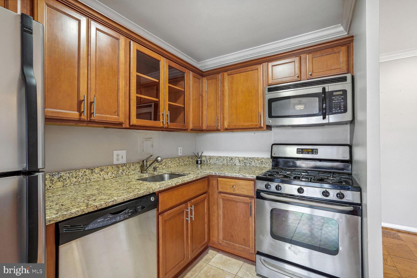 1330 NW NEW HAMPSHIRE AVENUE NW Unit: 425
