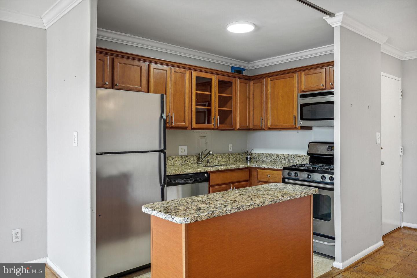1330 NW NEW HAMPSHIRE AVENUE NW Unit: 425
