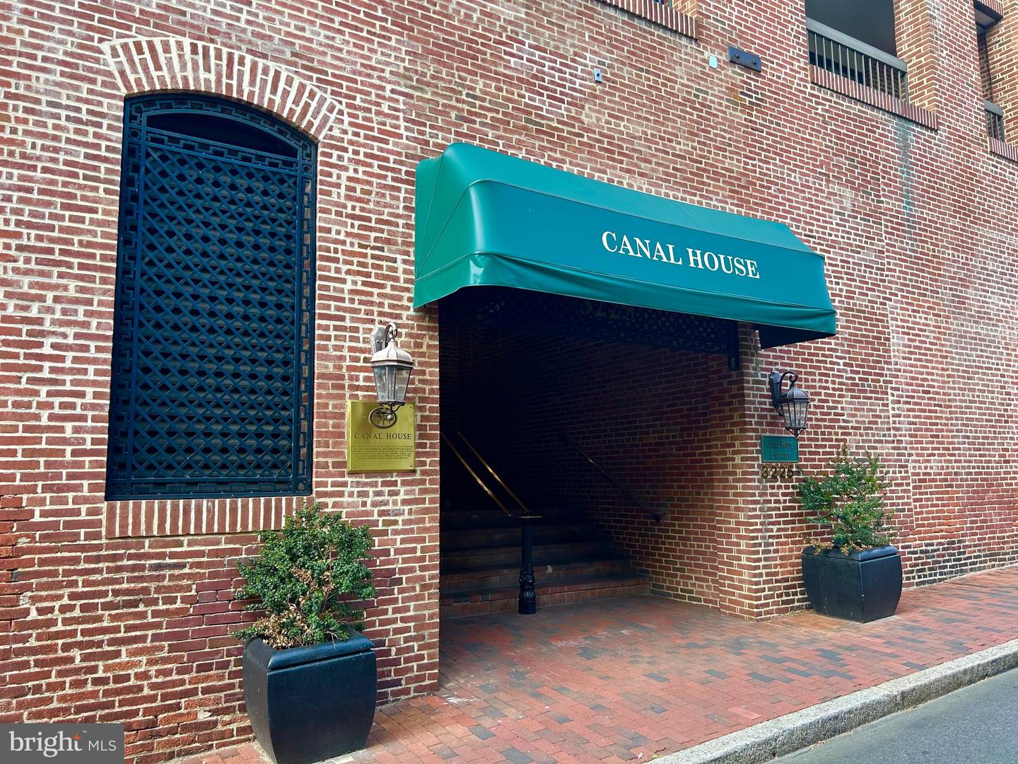 3225 GRACE STREET NW Unit: 208