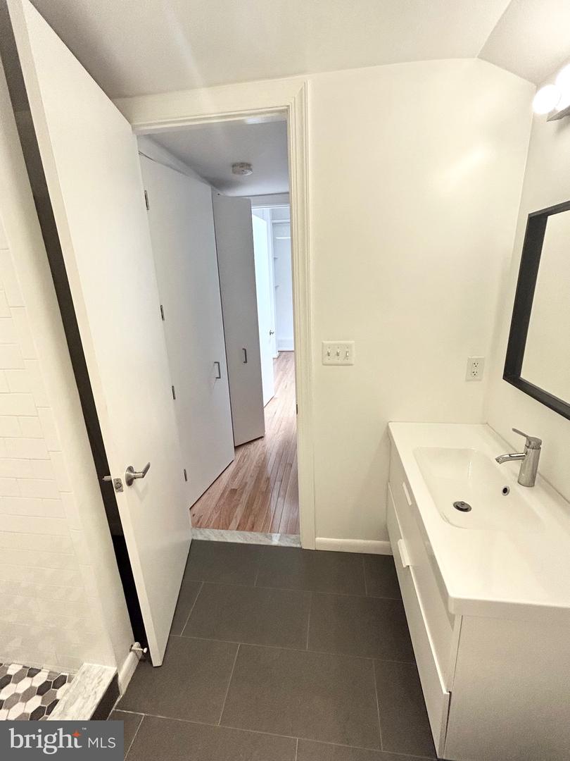 3225 GRACE STREET NW Unit: 208