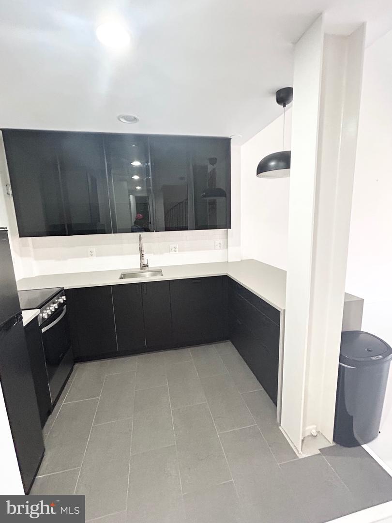 3225 GRACE STREET NW Unit: 208